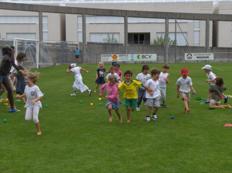 Village Camps International Summer Camp VDC Geneva 2016-08-12 https://www.villagecamps.com/journals_admin/images/347-23-Picture 062.jpg